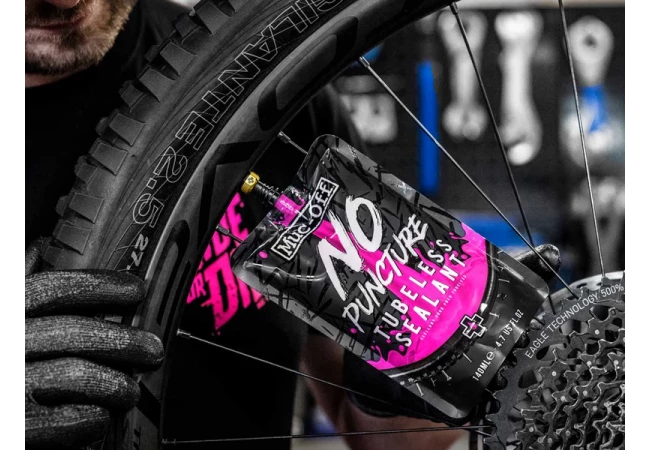 Préventif Tubeless MUC-OFF - 140 Ml 3 Préventif Tubeless MUC-OFF - 140 Ml – Image 3