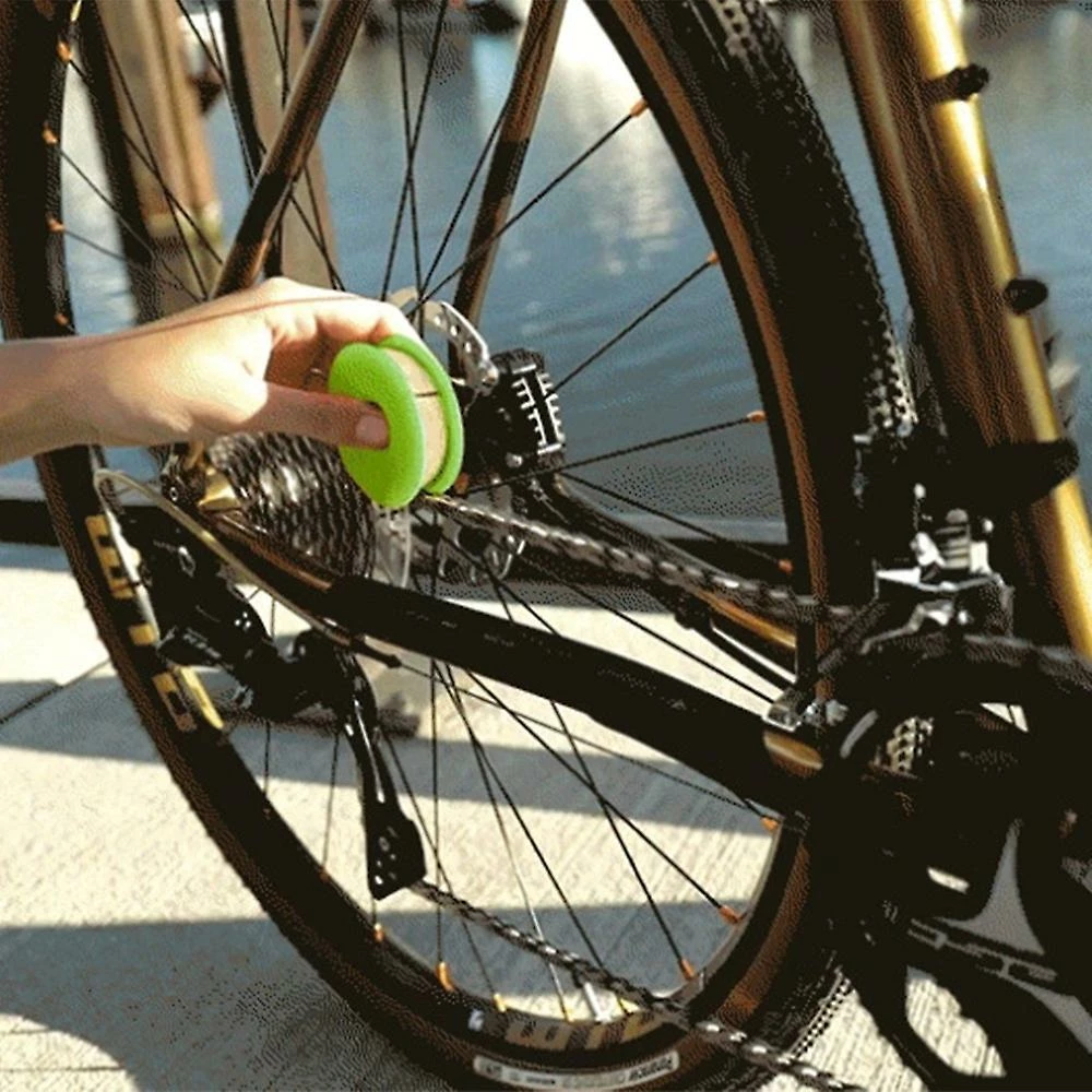 Waytogo Universal Bike Mountain Bicycle Chain Gear Oiler Roller Chain Washer Cleaner Bike Care Accessories 3 Waytogo Universal Bike Mountain Bicycle Chain Gear Oiler Roller Chain Washer Cleaner Bike Care Accessories – Image 3