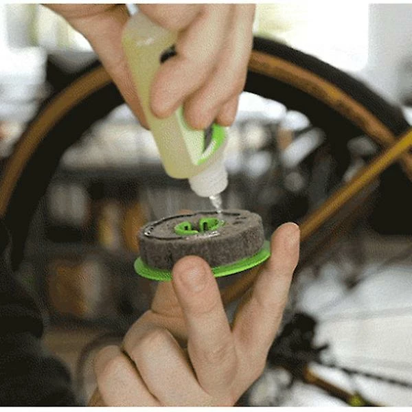 Waytogo Universal Bike Mountain Bicycle Chain Gear Oiler Roller Chain Washer Cleaner Bike Care Accessories 4 Waytogo Universal Bike Mountain Bicycle Chain Gear Oiler Roller Chain Washer Cleaner Bike Care Accessories – Image 4