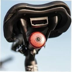 Unbranded Vélo Feu Arrière Smart Bike Induction Auto Start Stop Ultra Bright Light Imperméable à L’eau Accessoires Arrière Noir Pour Cyclisme VTT Vélo De Route (noir) -Vélo fixie Soldes 642425396 max